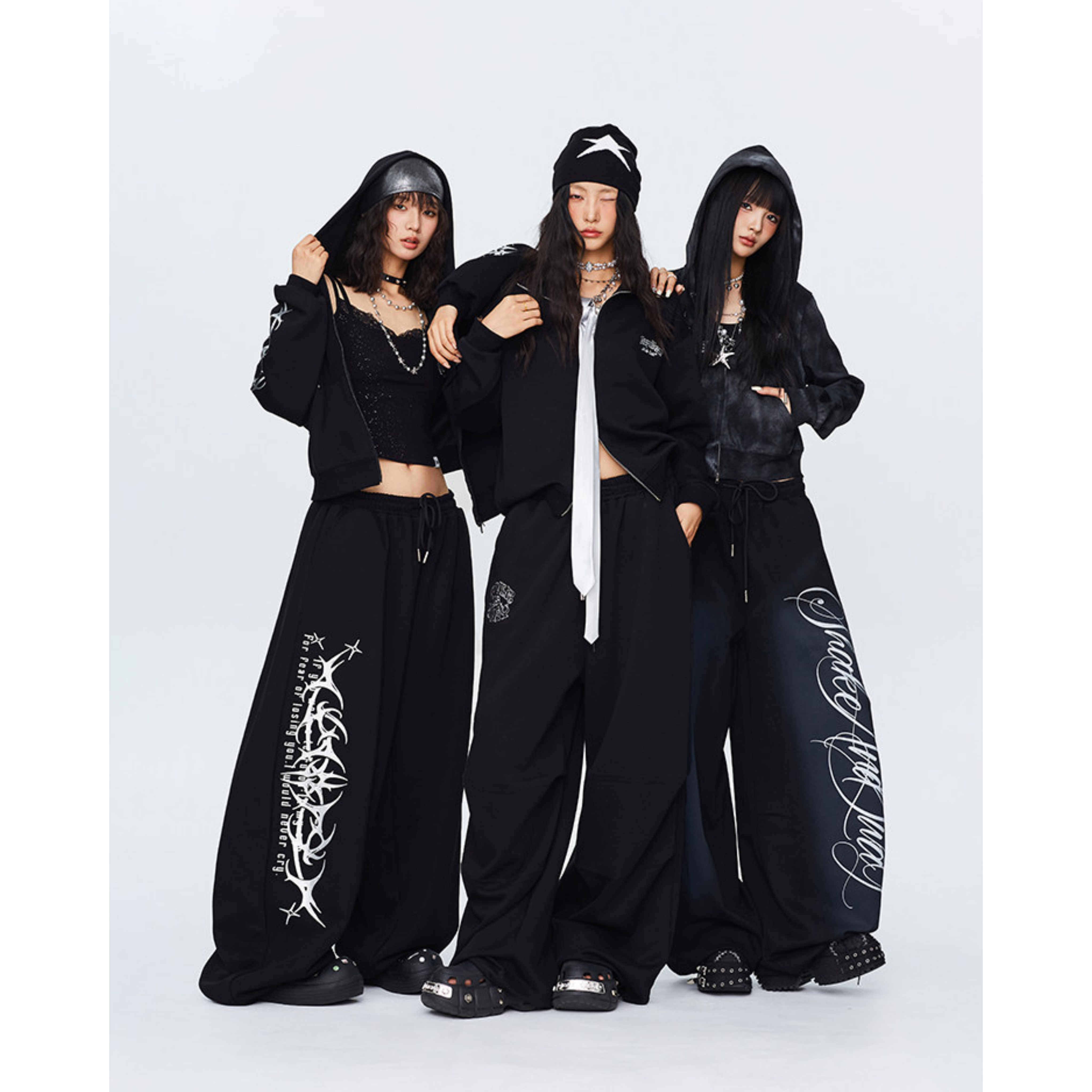 GOTHIC SIGNATURE HOODIE