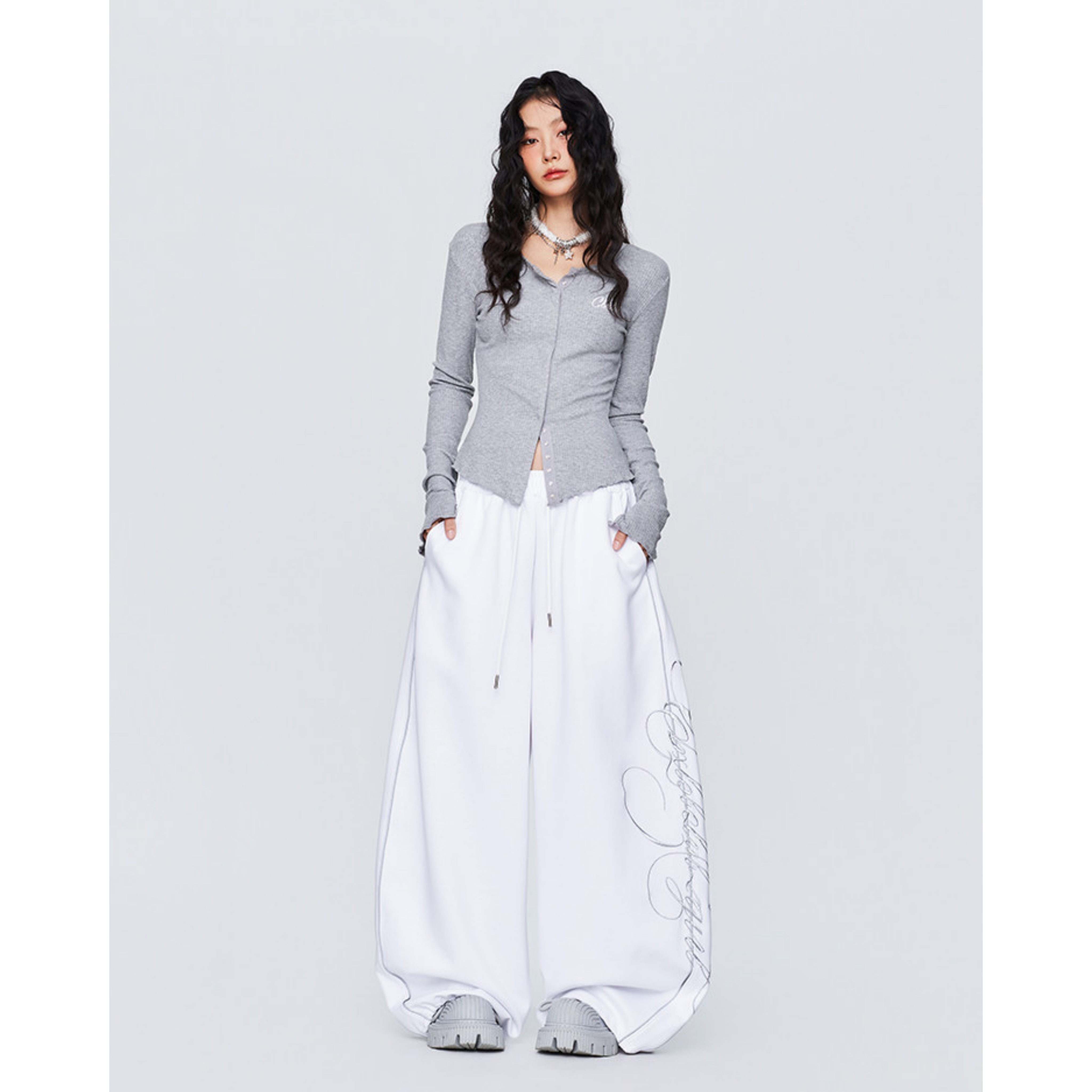 SIGNATURE LINE WIDE PANTS