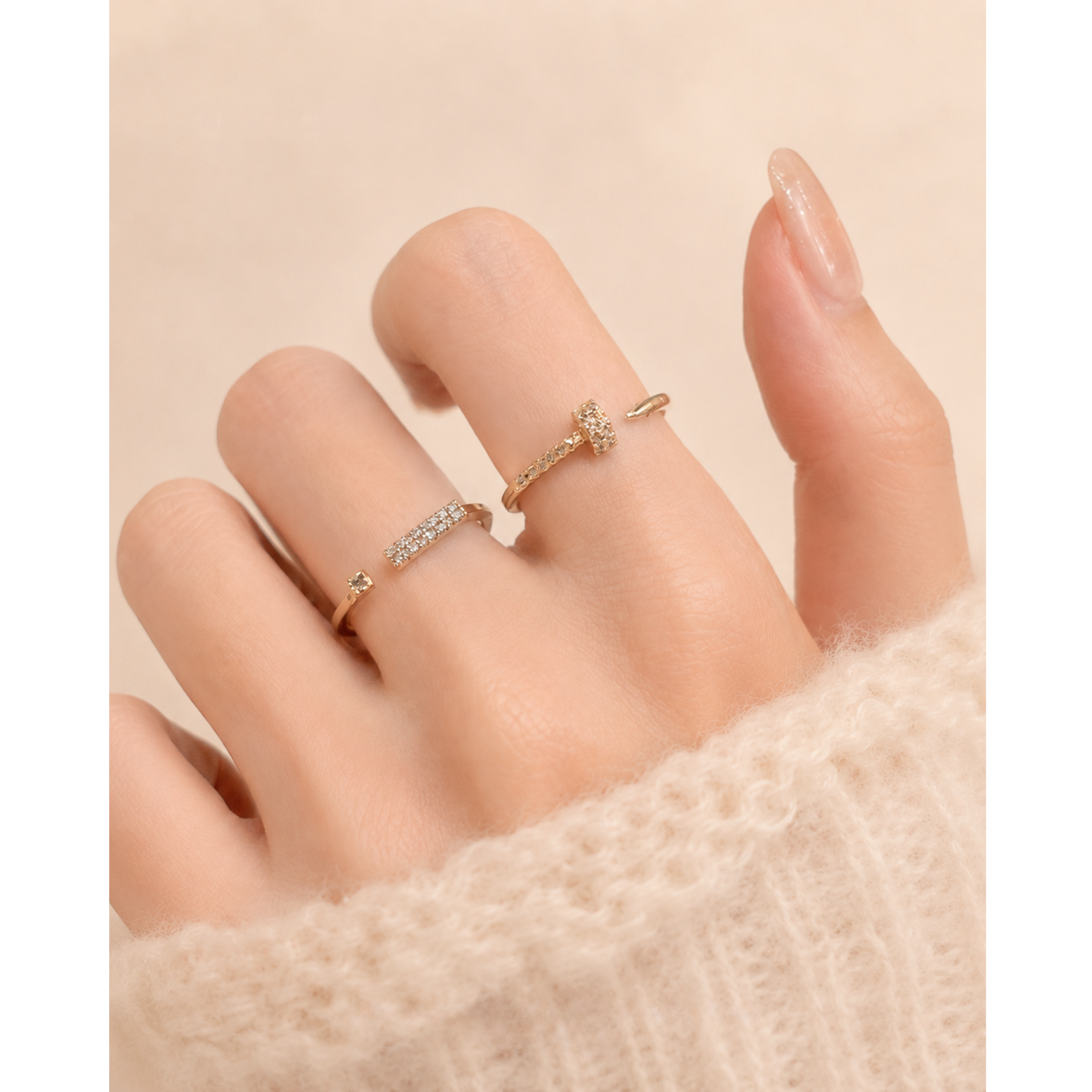 NAILA [RING]