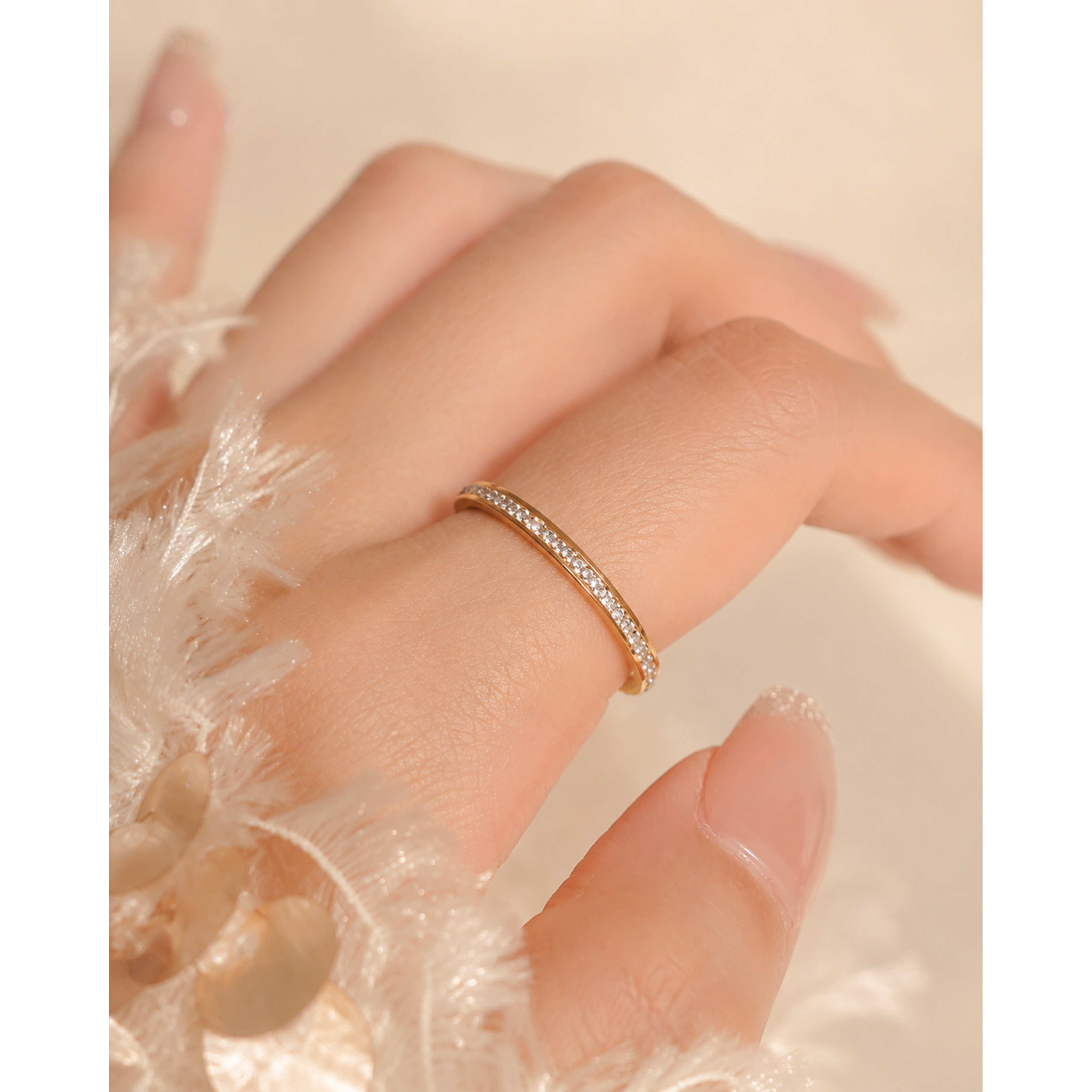 LUCENTA [RING]