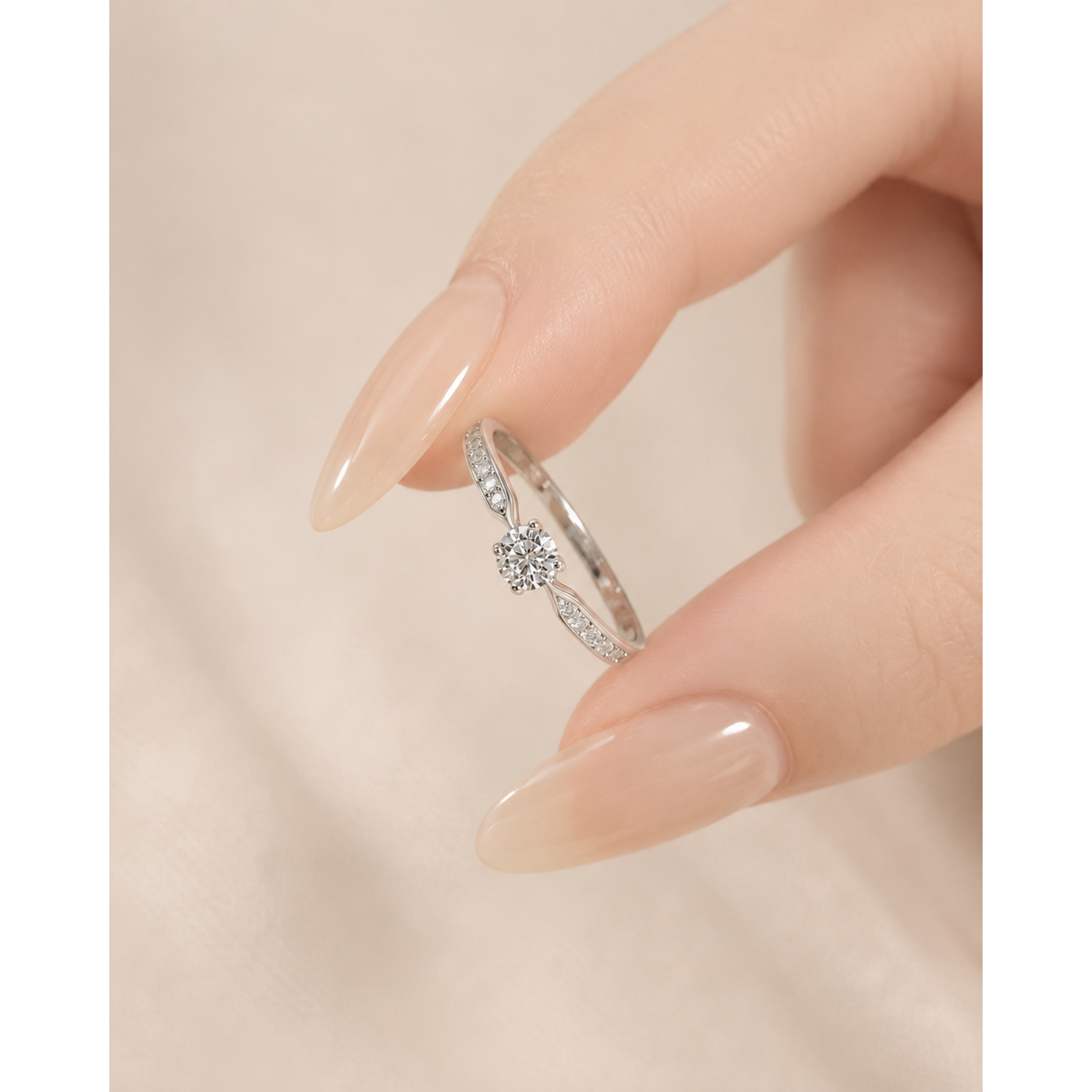 LOREA [RING]