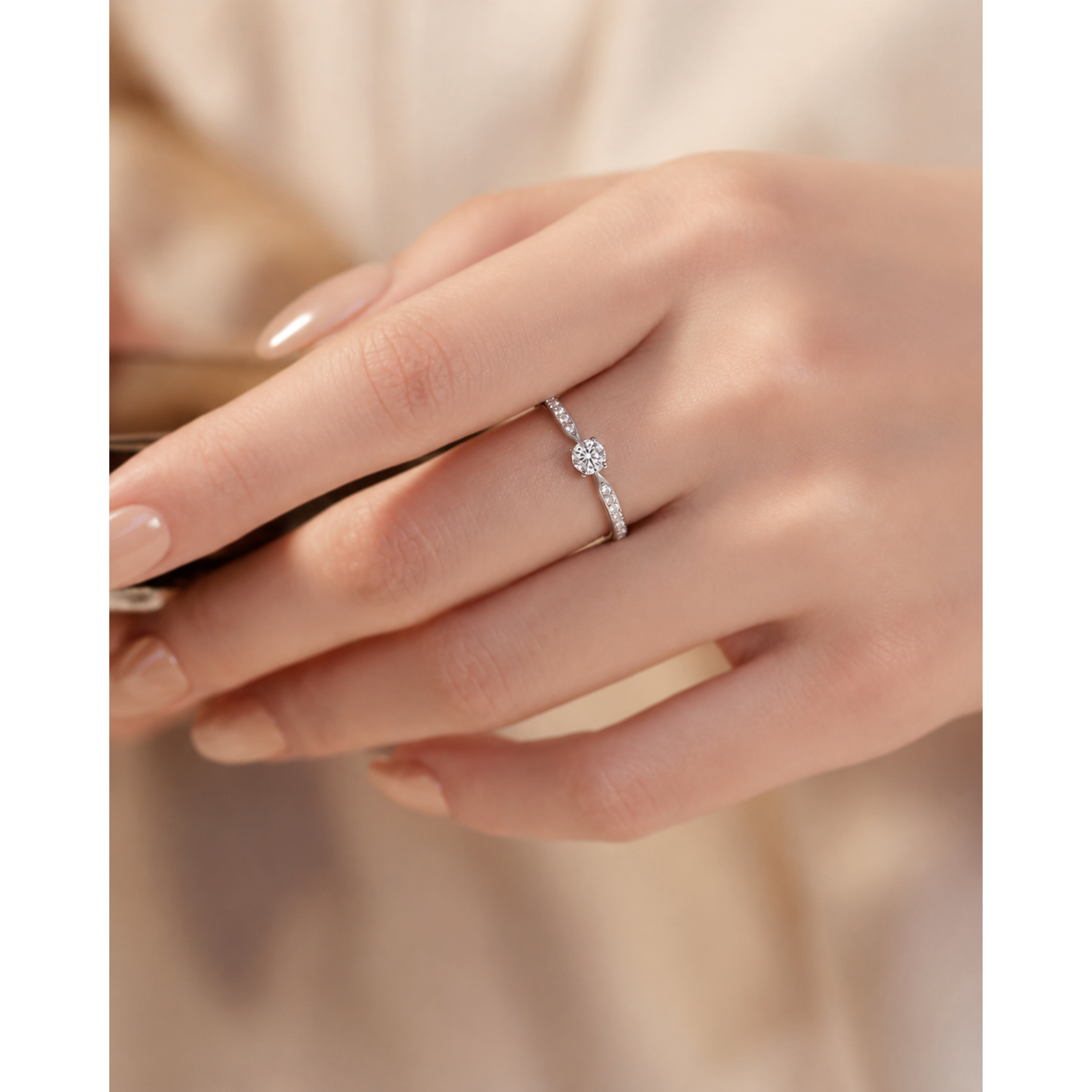 LOREA [RING]