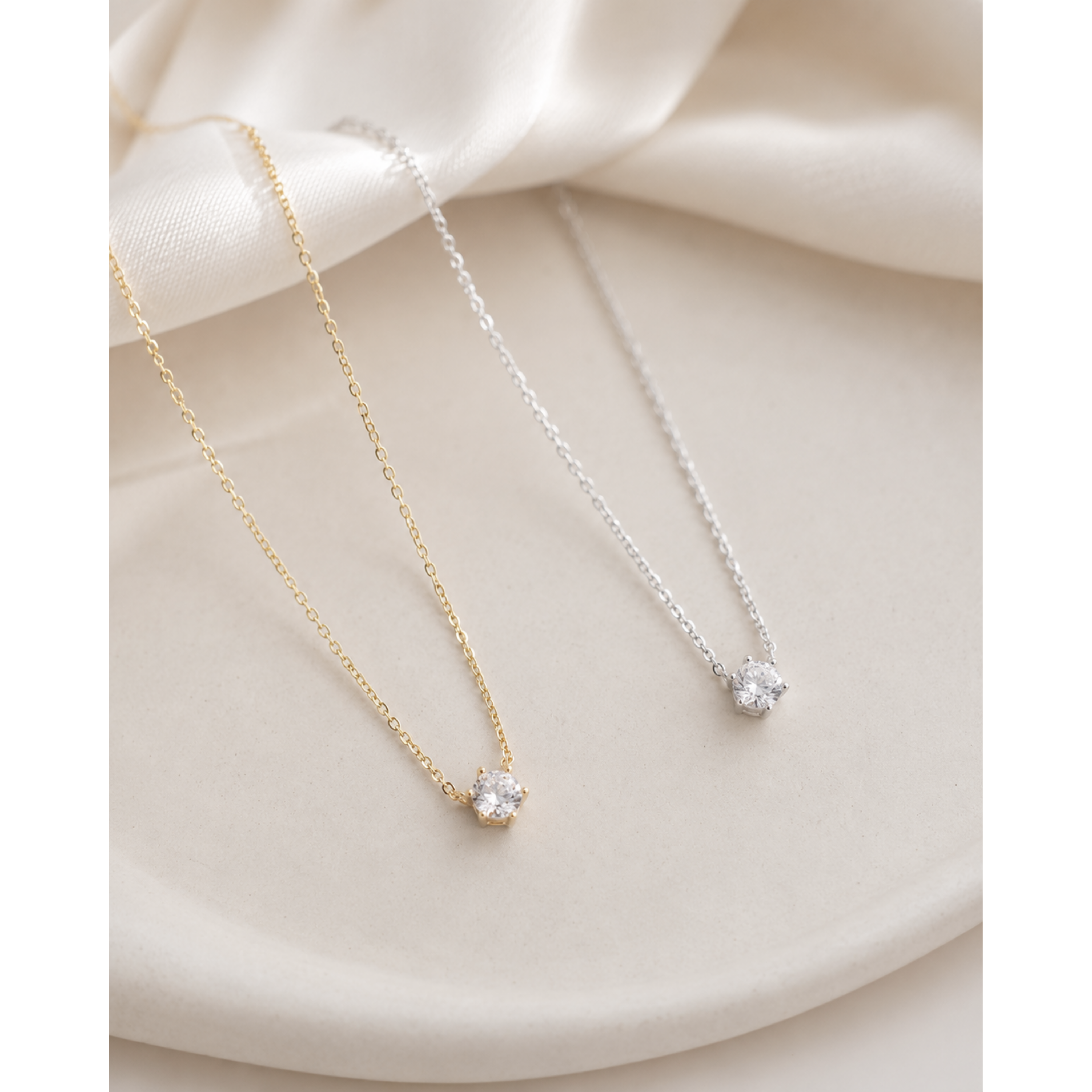 NOVELIA [NECKLACE]