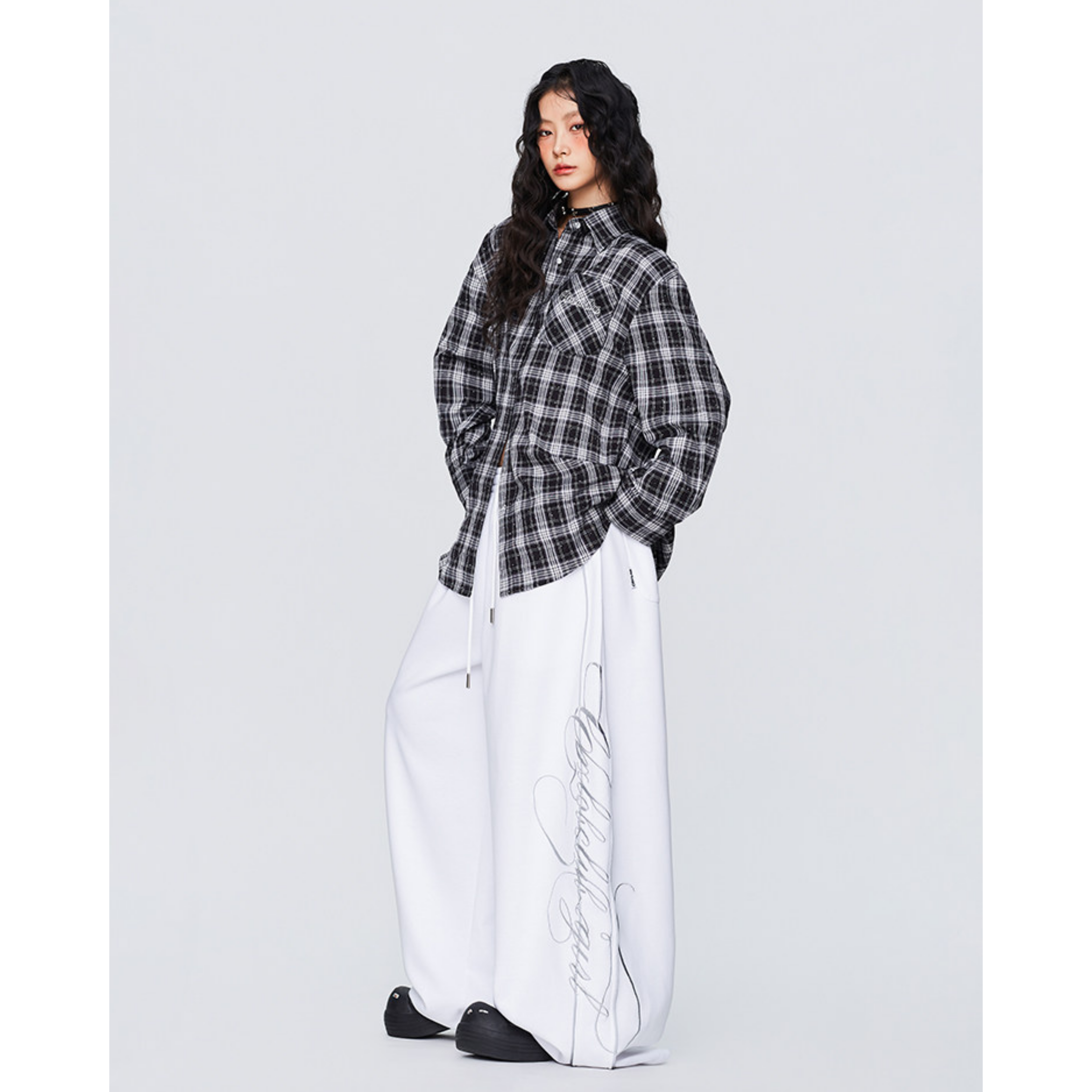 SIGNATURE LINE WIDE PANTS