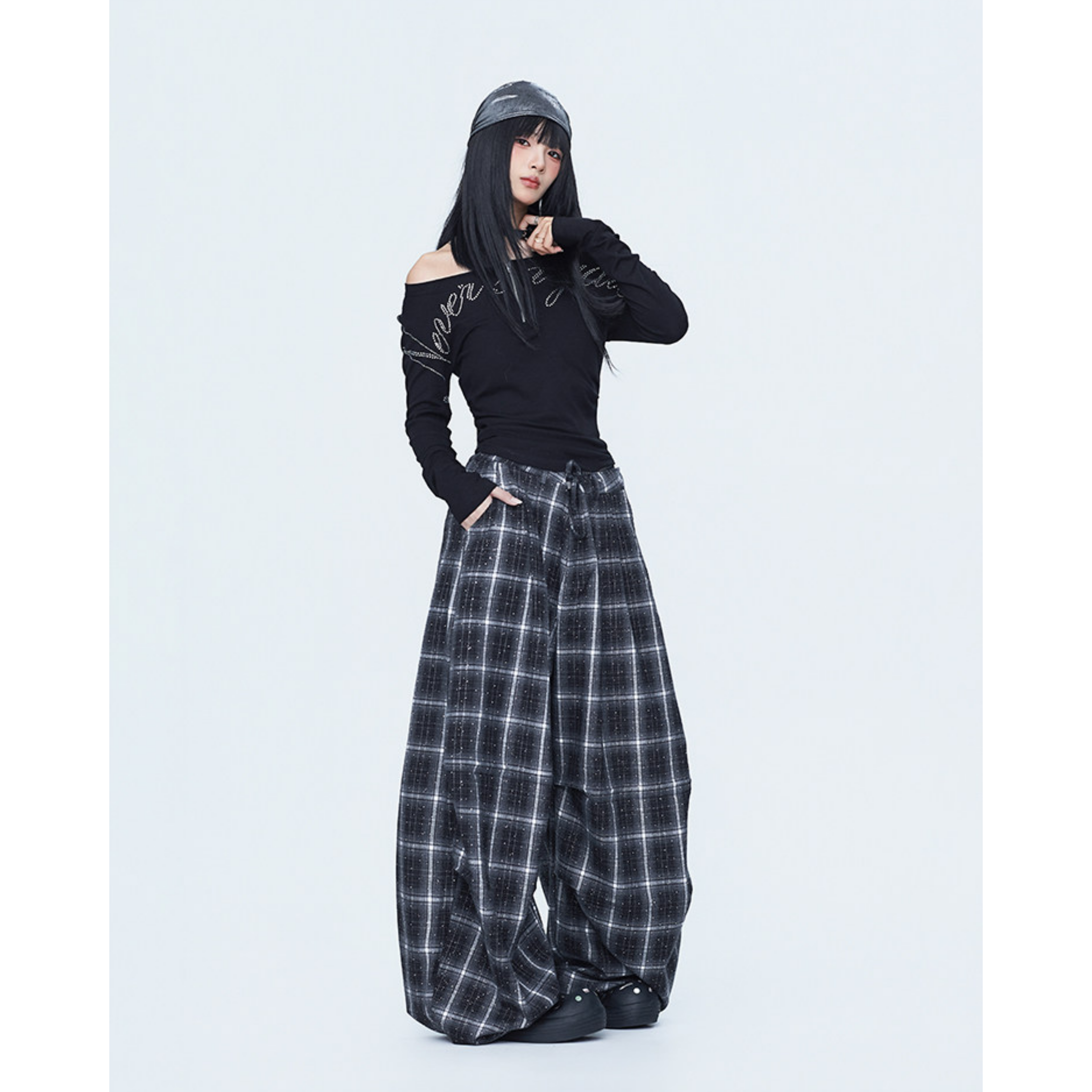 OVERSIZED CHECK PANTS