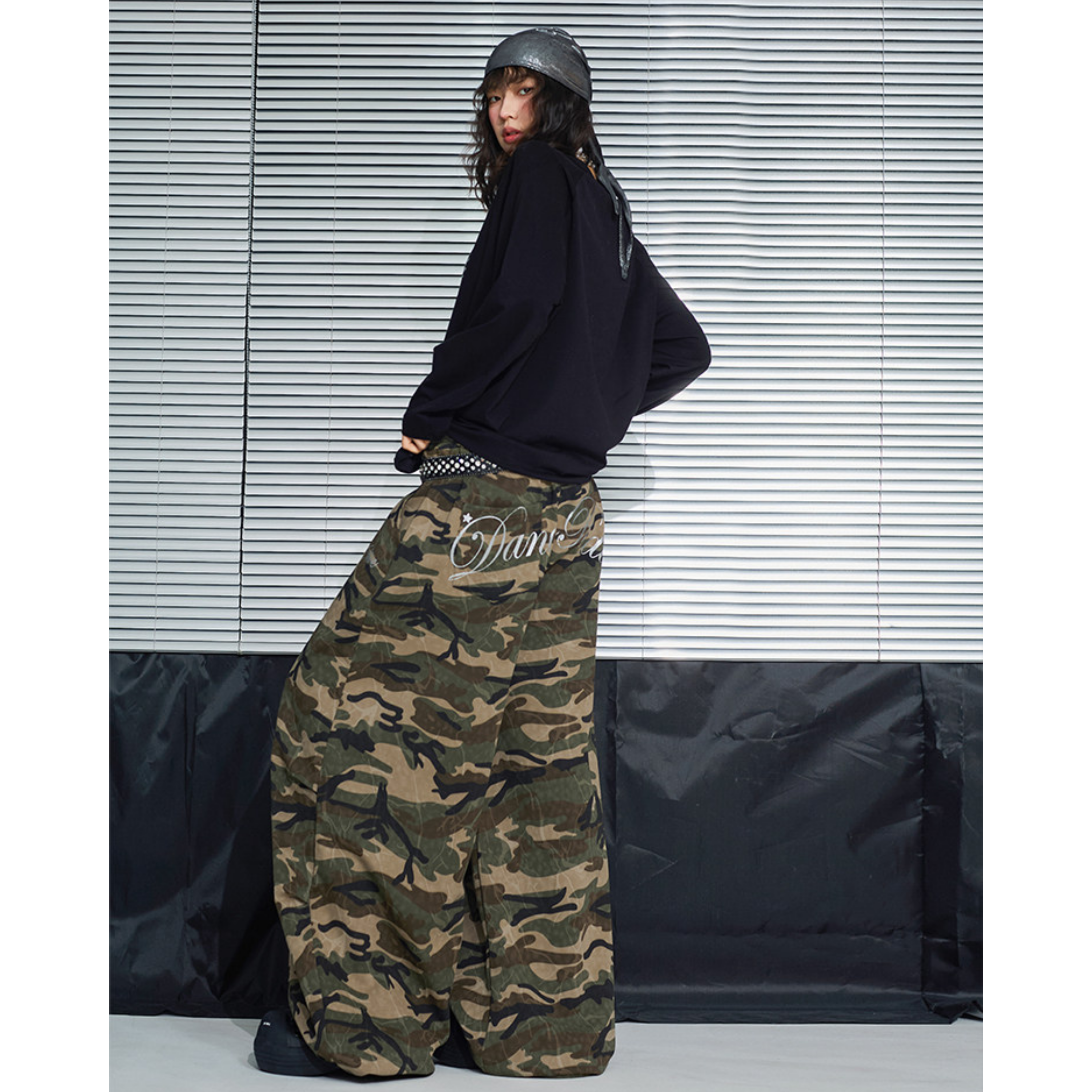 RAVEN CAMO PANTS